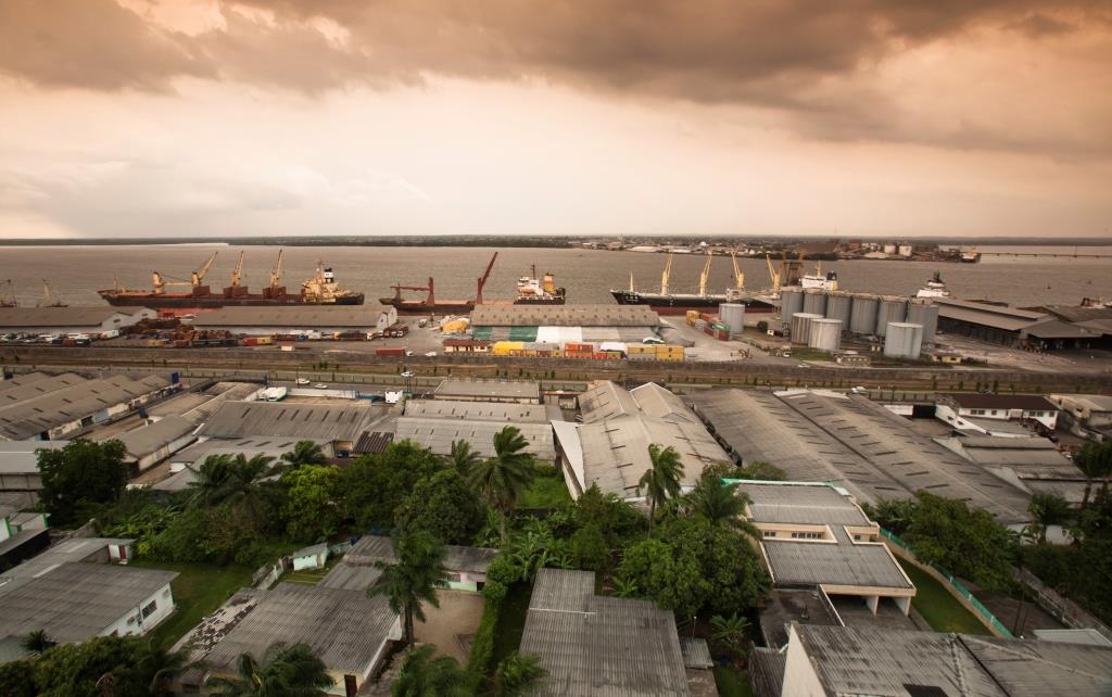 The city of Douala, Cameroon it is the commercial capital of the country. Consequently, it handles most of the country's major exports, such as oil, cocoa and coffee, timber, metals and fruits. Its population in 2008 was recorded at close to 3,000,000.