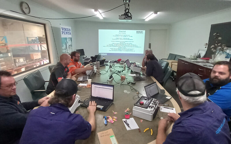 In engleza: Clarke Energy Delivers Specialised Training to Aqua Power Marine Service Technicians